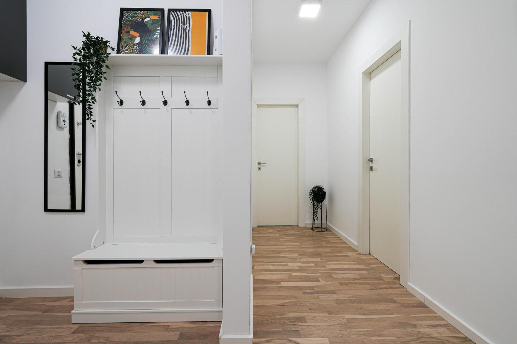 Gabi - Chic Apt With Parking Close To Veranda Mall Bucarest Exterior foto